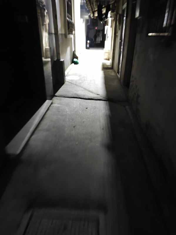 昆山巴城老街菜场南侧弄堂，吃好